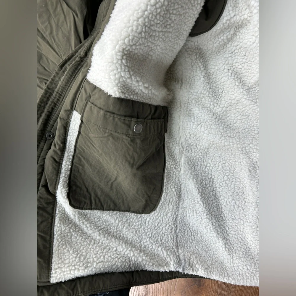 Men's Olive Hooded Jacket - Picture 4 of 5